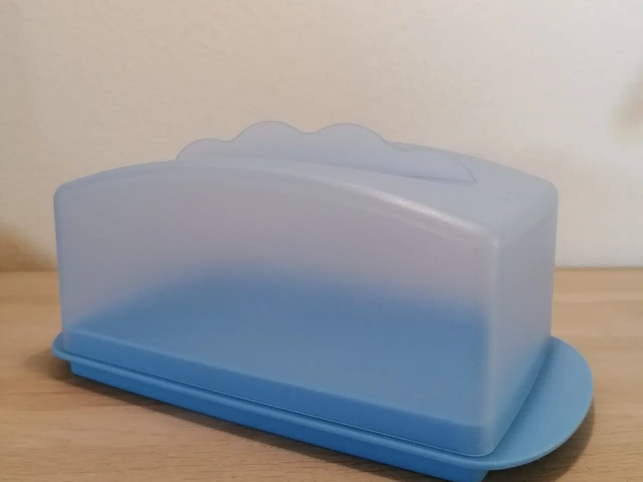 Billede 1 - Tupperware avanti boks til eks. ost
