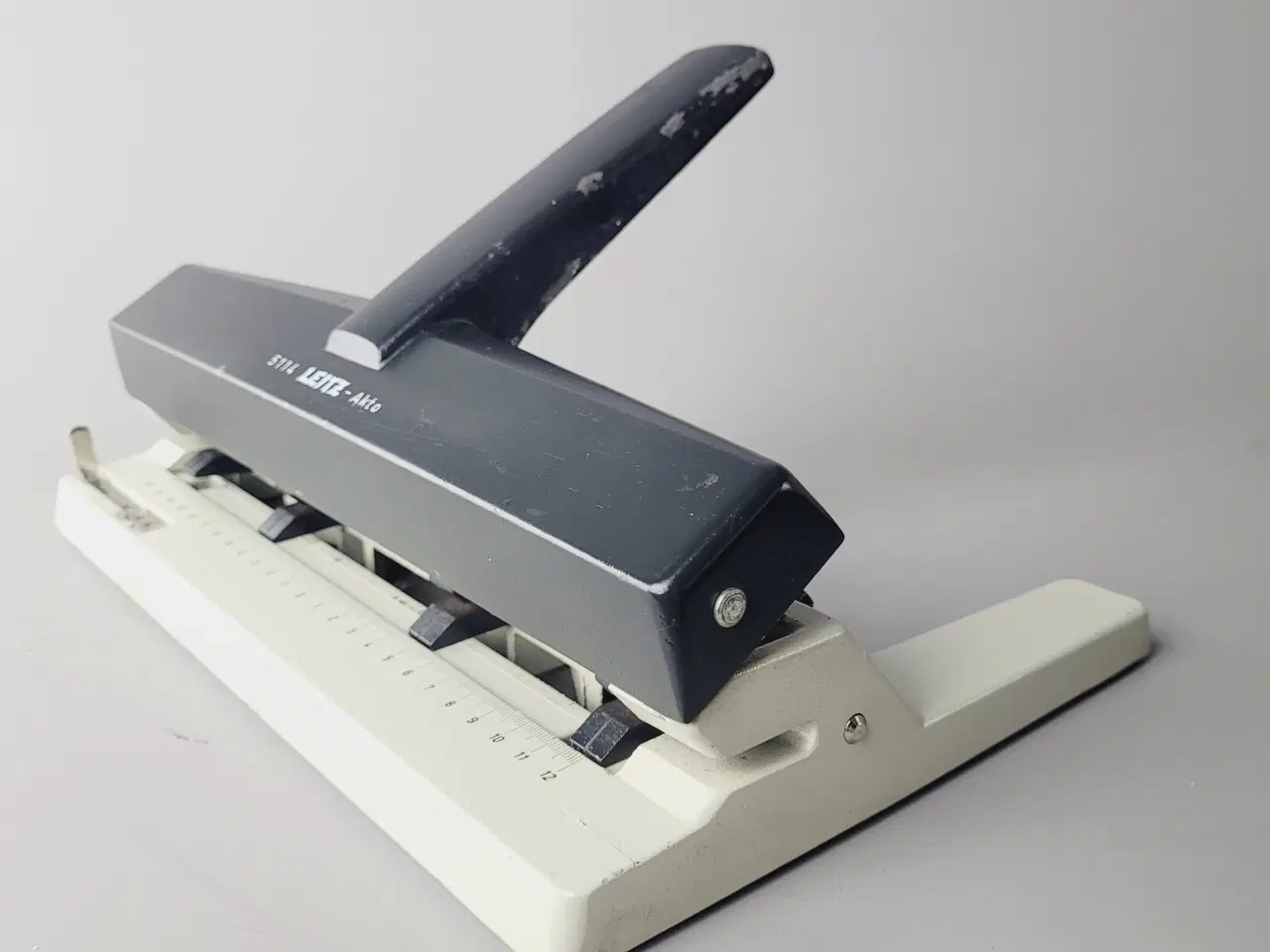 Billede 3 - ⭐️· Kraftig LEITZ 4-Huls Hulmaskine - 5114 Akto