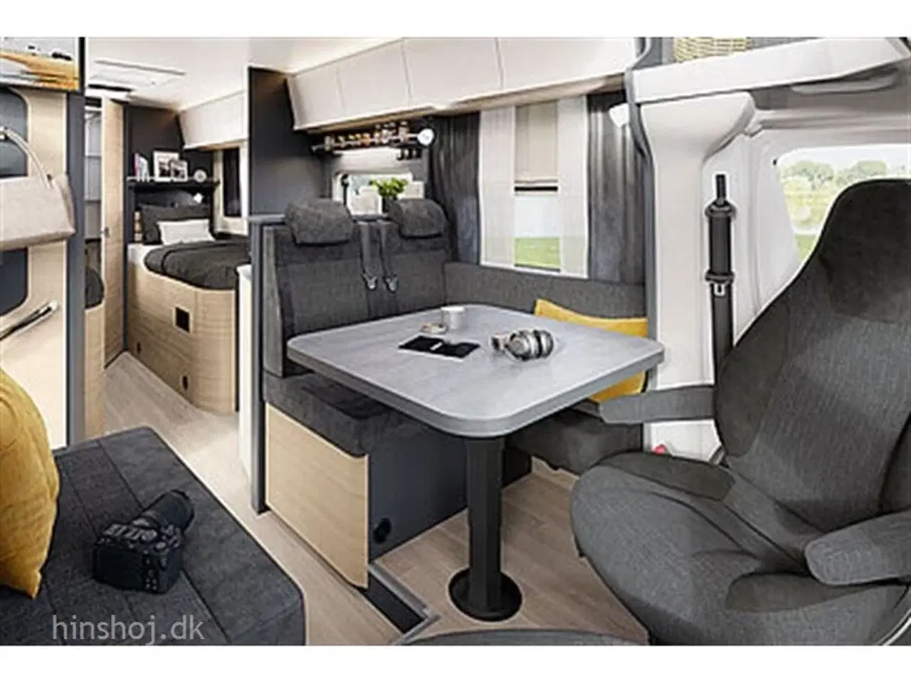 Billede 10 - 2026 - Hobby   Lækker Autocamper med lave enkelsenge og stort toiletrum med særskilt brusekabine fra Hinshøj Caravan.