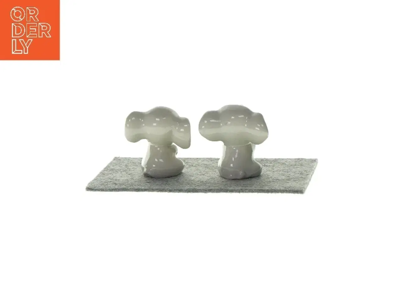 Billede 2 - Dekorativ elefantfigurer (2 stk.) fra Ukendt (str. LBH: 4x4x7,5cm)