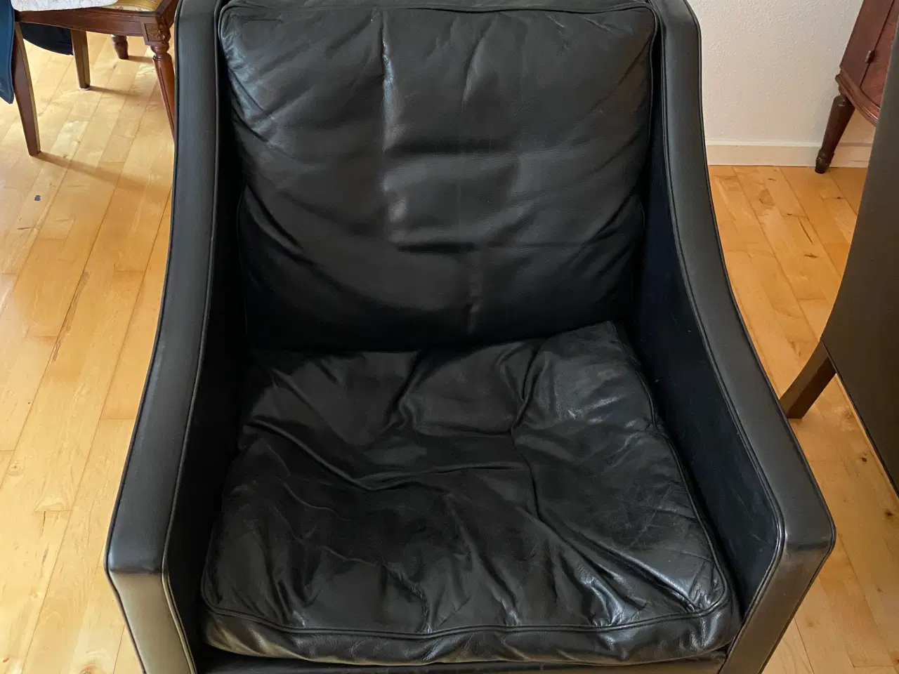 Billede 4 - Børge Mogensen - sofa (2213) og 3 lænestole (2207)