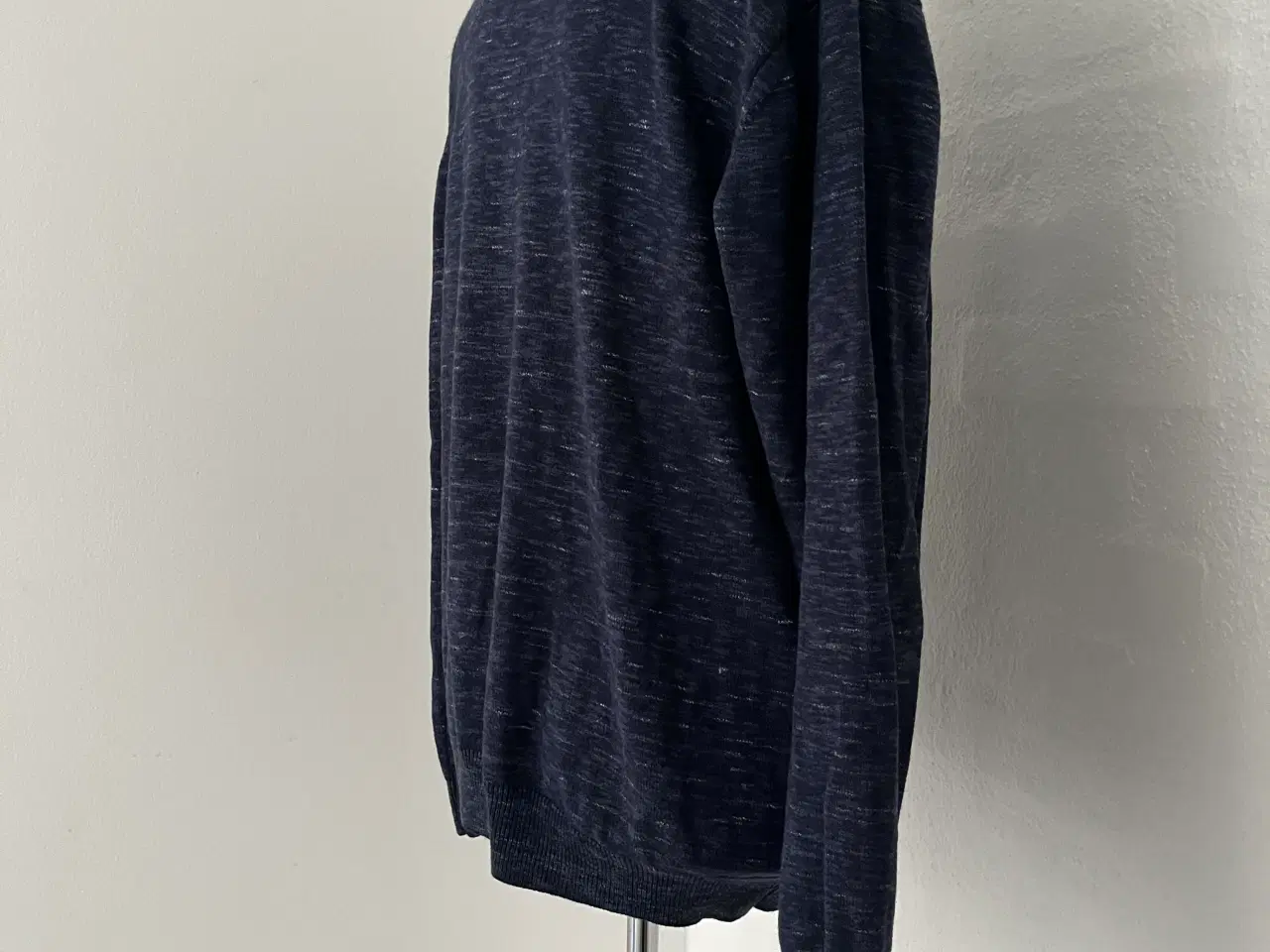 Billede 3 - Striktrøje str.L