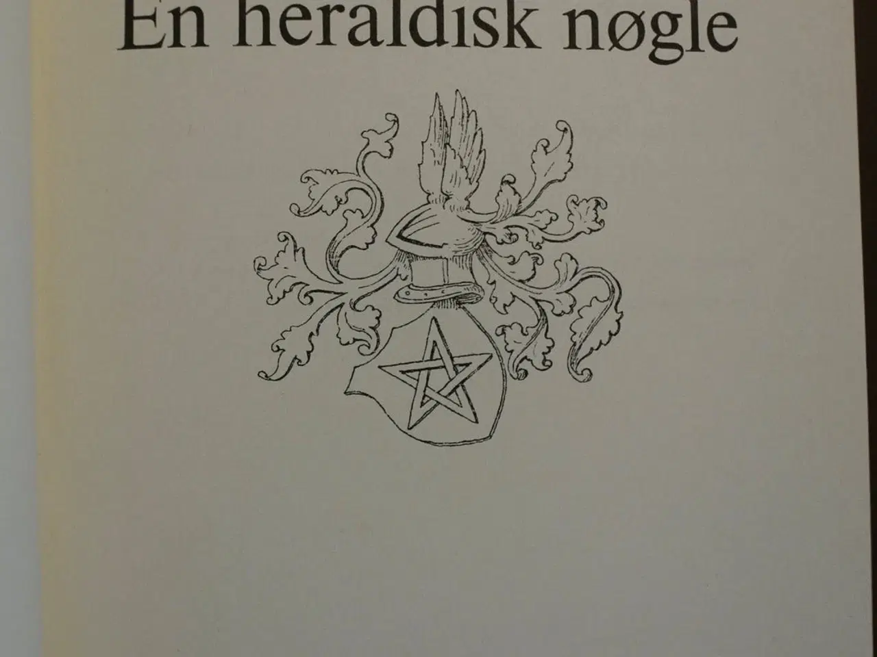 Billede 2 - danske adelsvåbener - en heraldisk nøgle, af sven 