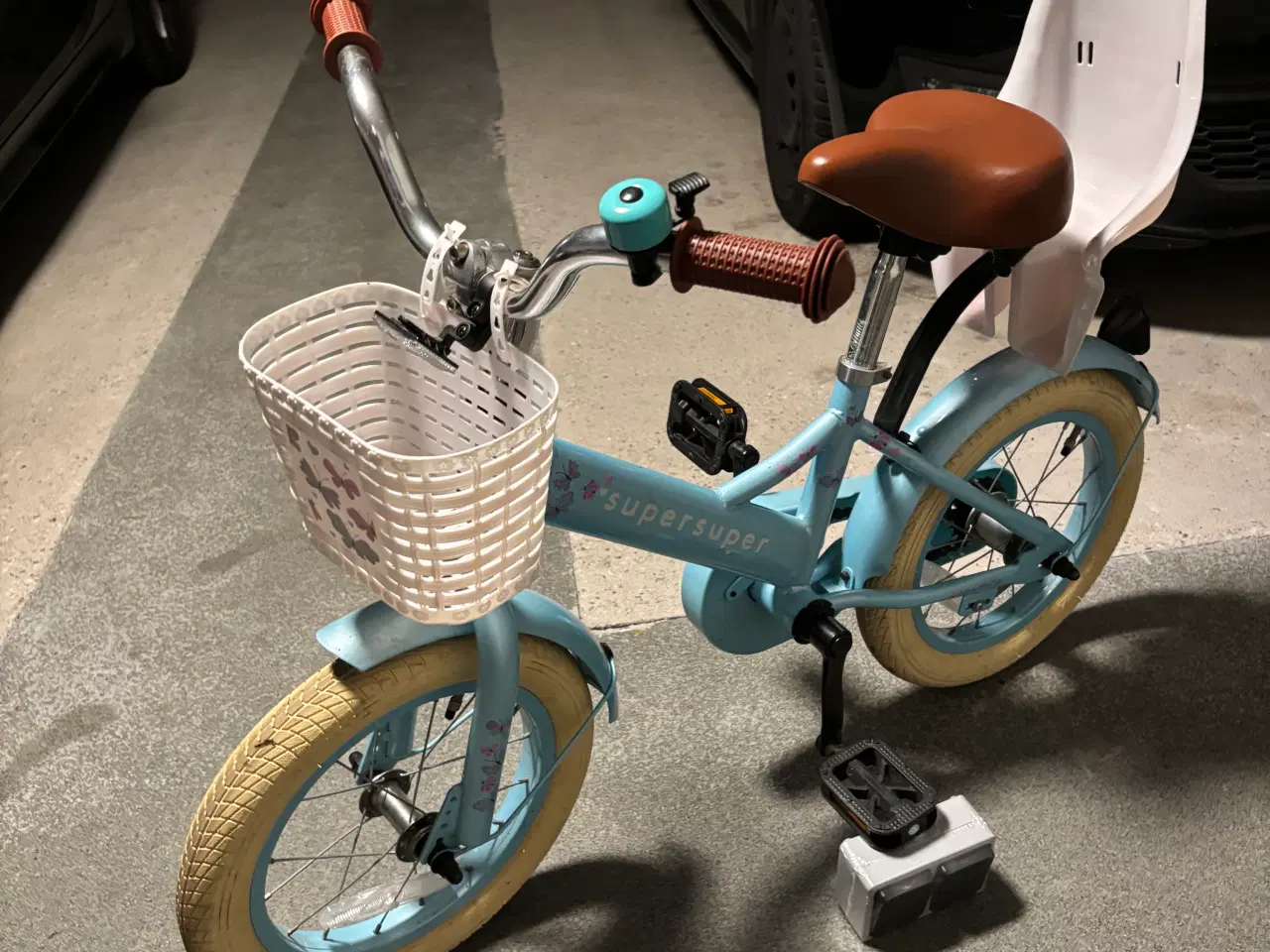 Billede 2 - Børnecykel 16” som ny