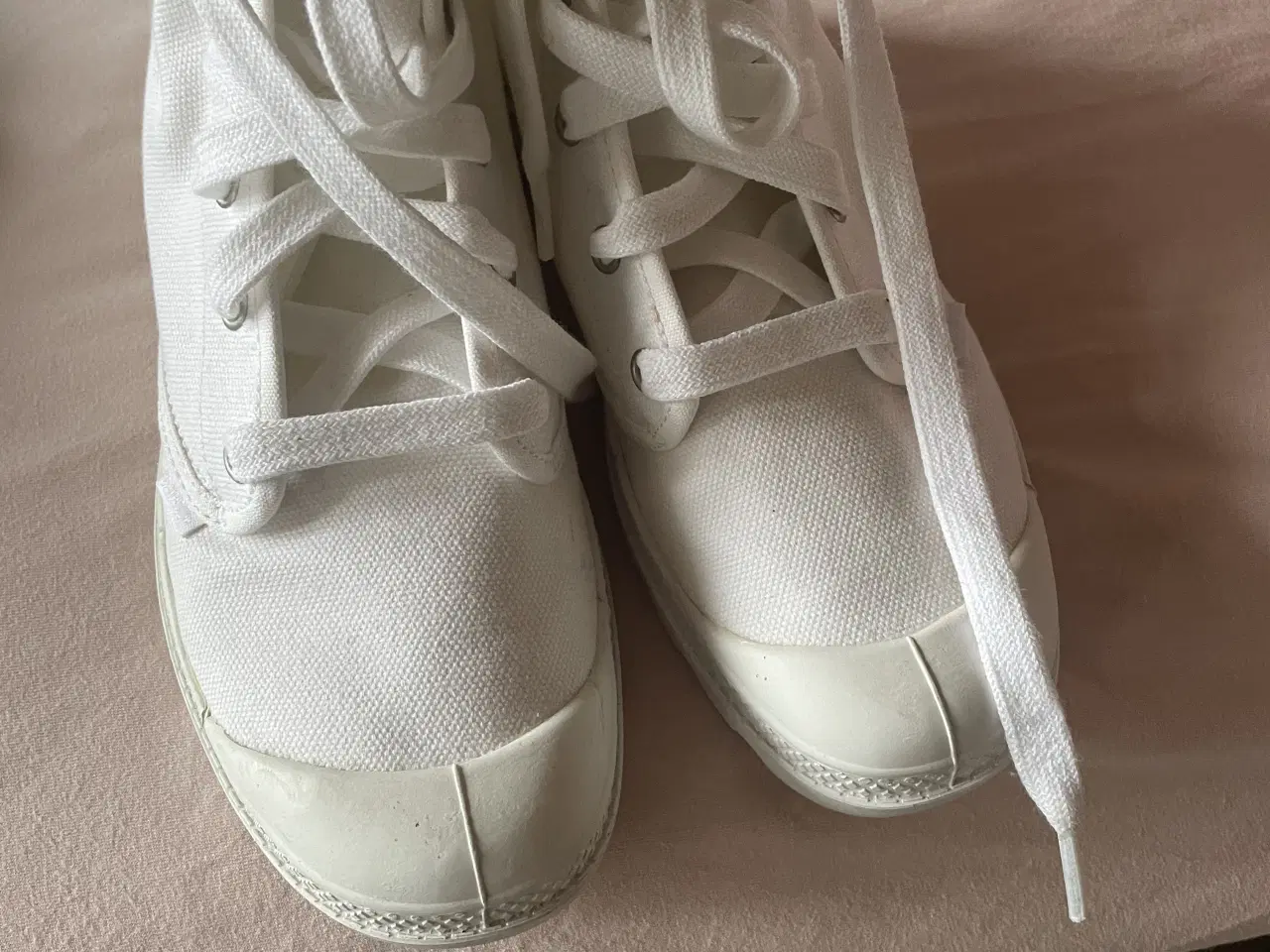 Billede 3 - Palladium støvlerne 3 par sort hvid og lyse