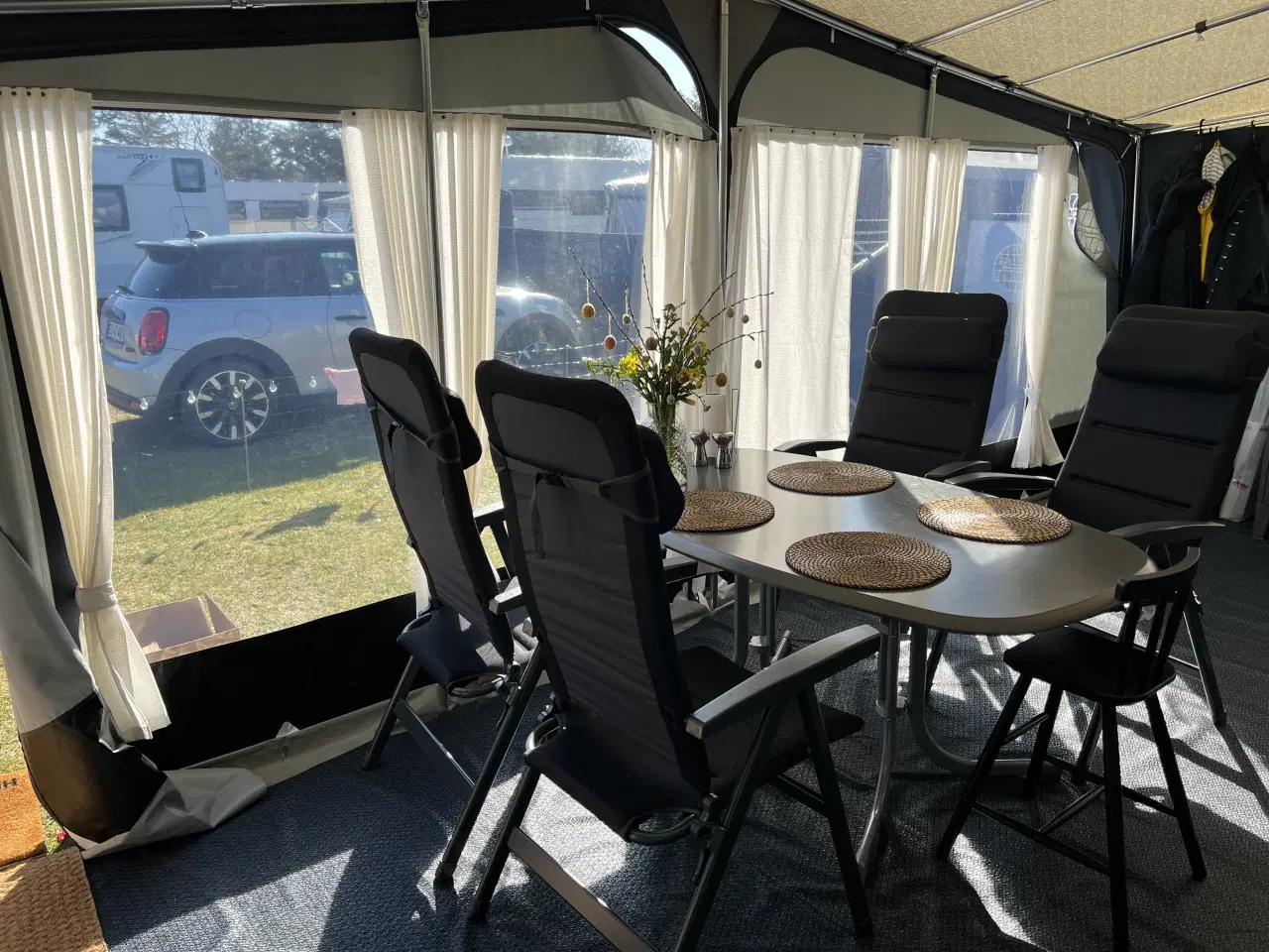 Billede 5 - Super lækker Dethleffs  C’Go Up 525 KR.  7 pers. V