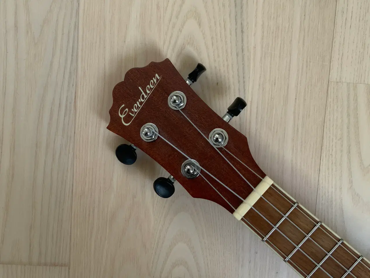 Billede 3 - Ukulele, Everdeen