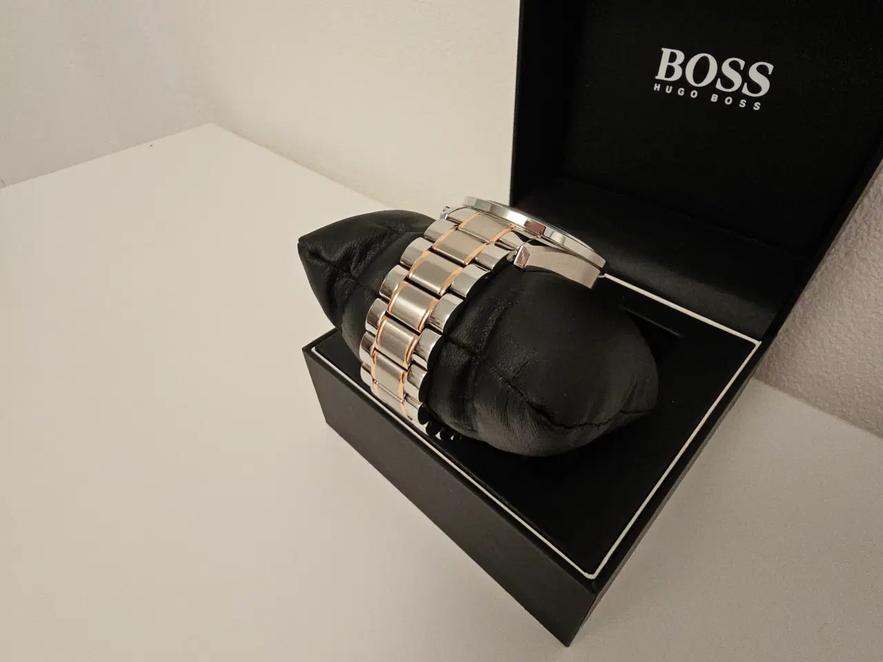 Billede 6 - Lækkert To Toned Sølv/Rosa Hugo Boss Ur