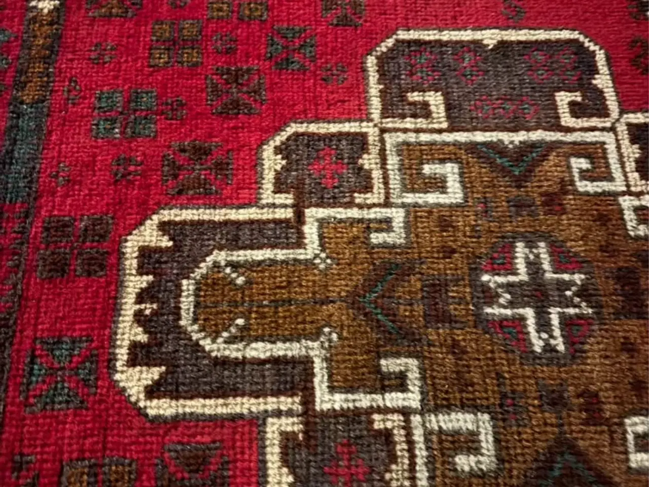 Billede 2 - Håndlavet tæppe