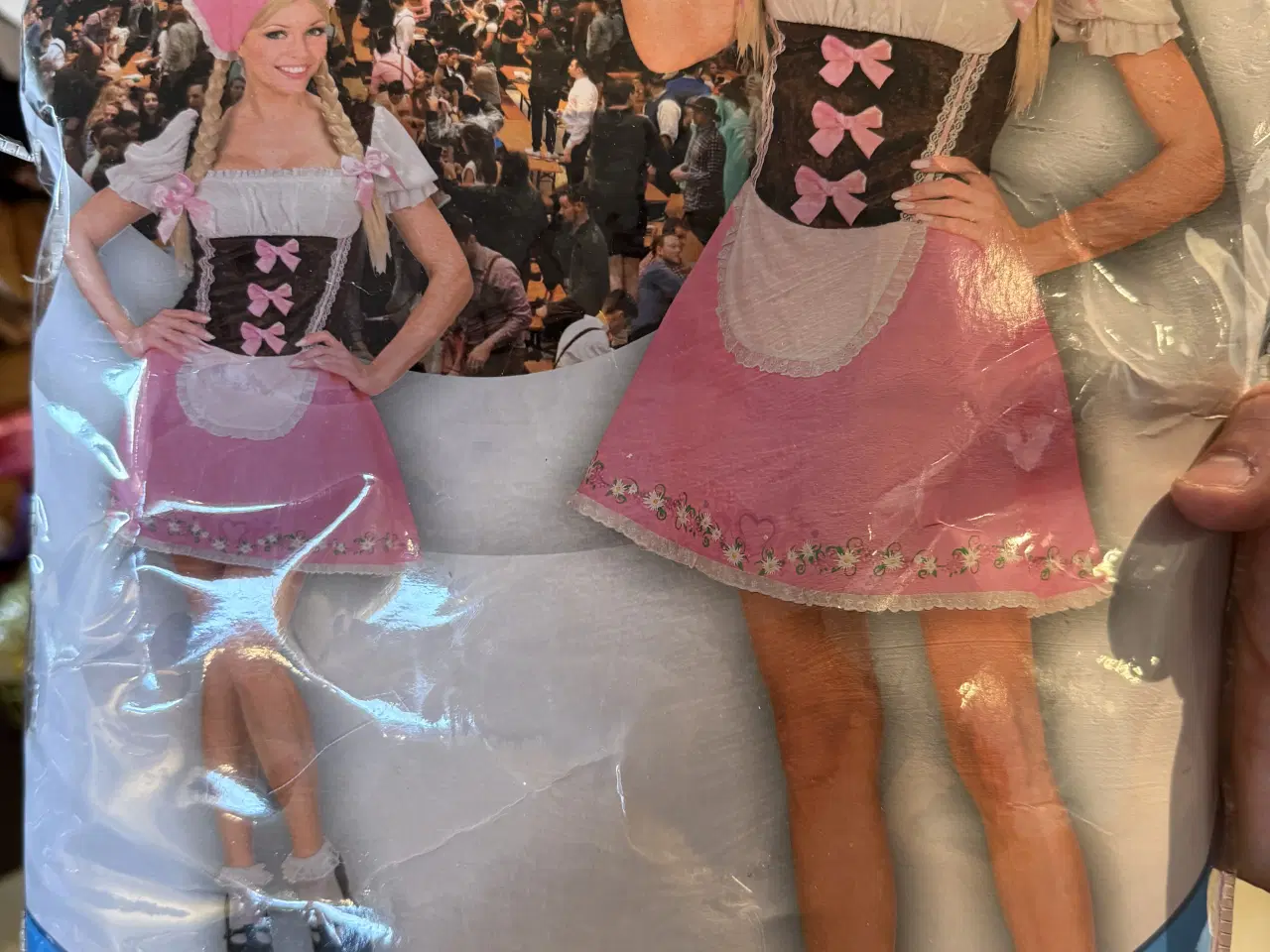 Billede 8 - Forskellige kostumer sælges byd.