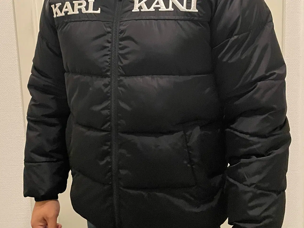 Billede 2 - Karl Kani jakke