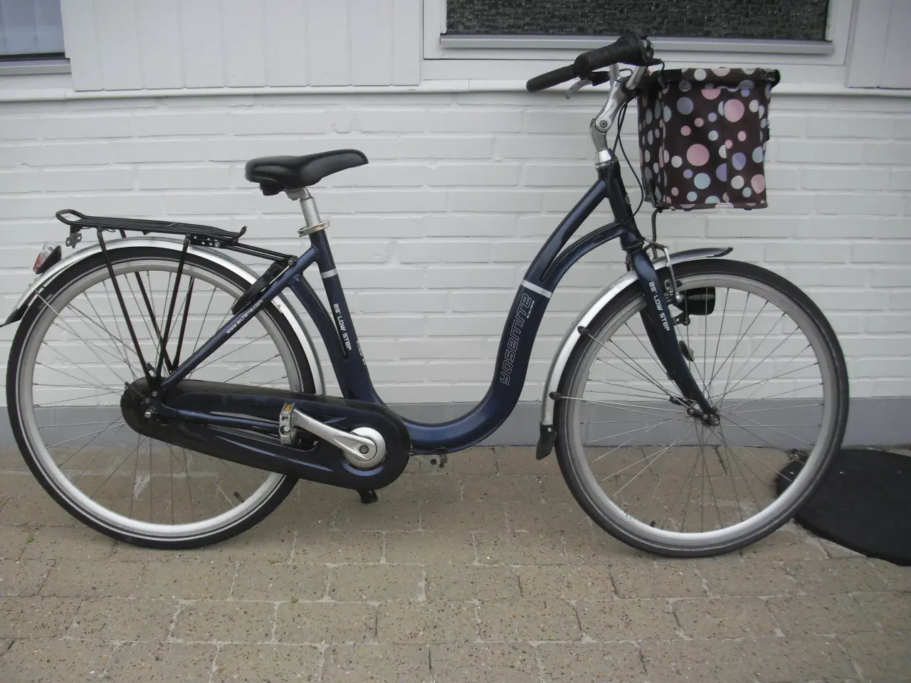 Billede 1 - Velholdt Cykel med 7 gear og lav indstigning.