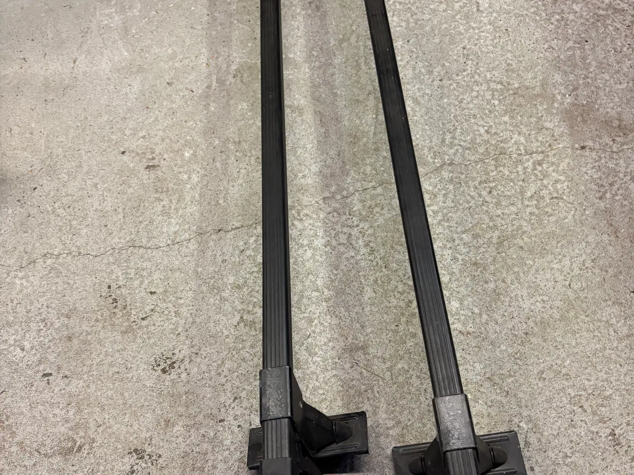 Billede 2 - Tagboks Thule 600