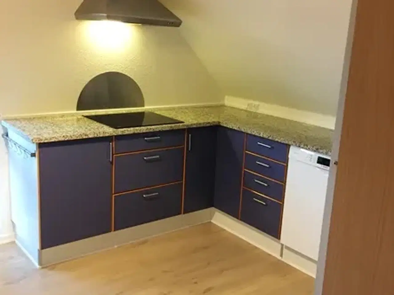 Billede 9 - Nyistandsat 1.sals villa lejlighed udlej. i Odense