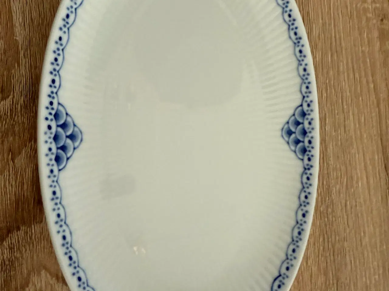Billede 1 - Meget smukt Royal Copenhagen Prinsesse fad/asiet