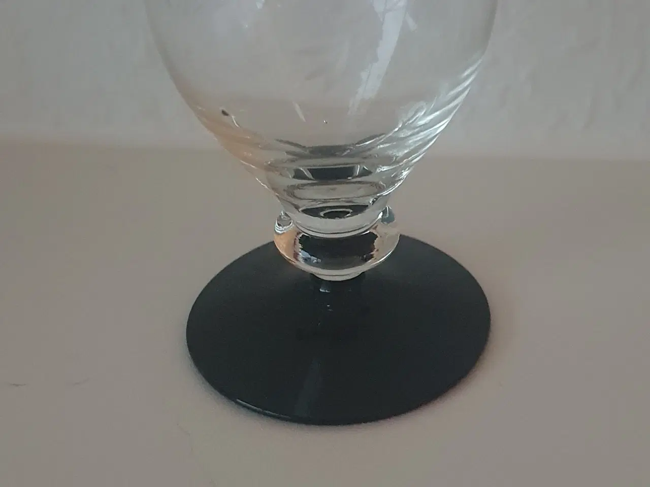 Billede 1 - Gamle snapseglas fra Holmegaard