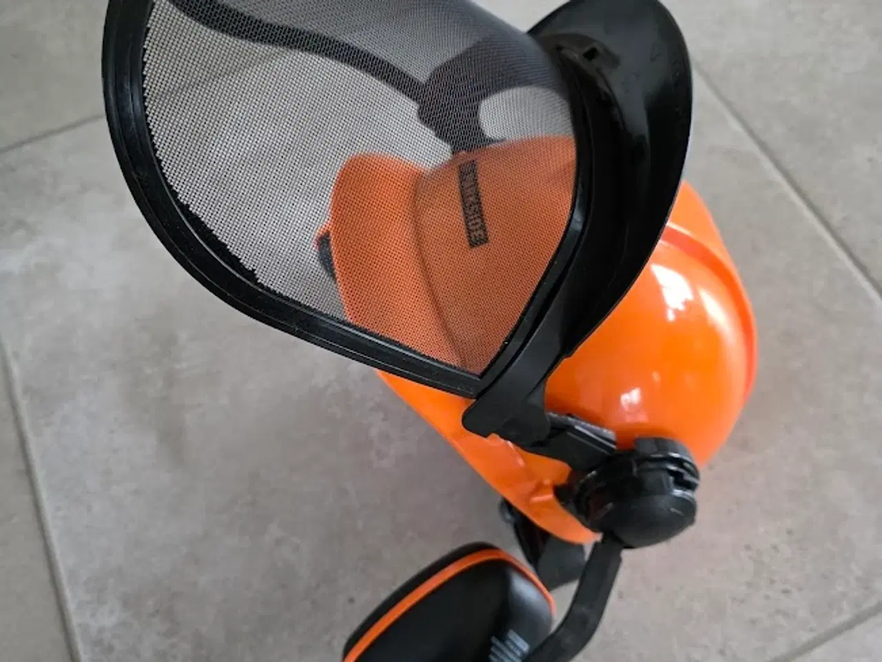 Billede 3 - Beskyttelseshjelm m. visir og høreværn