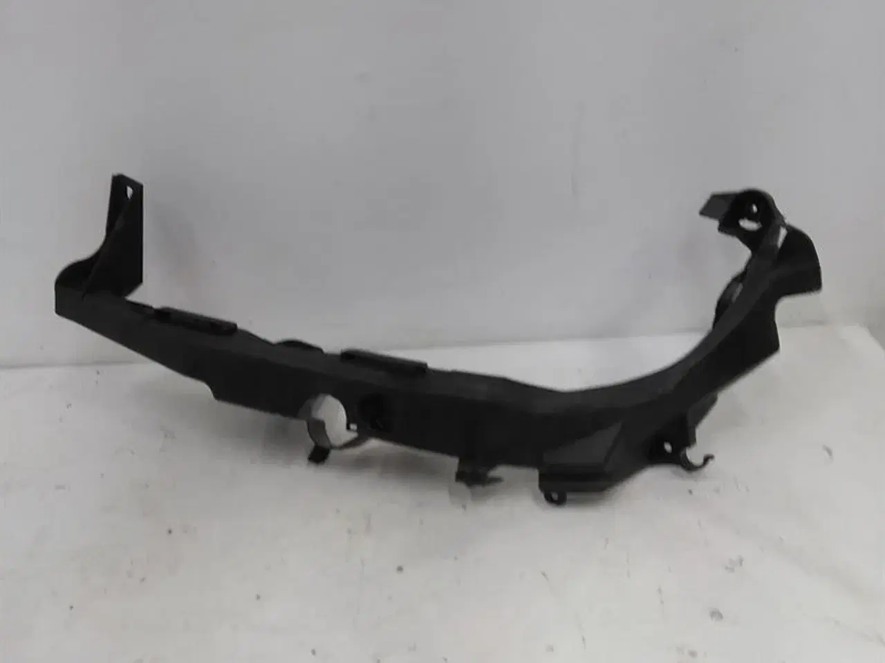 Billede 1 - Holder til forlygte V.-side B51647116707 BMW E90 E91