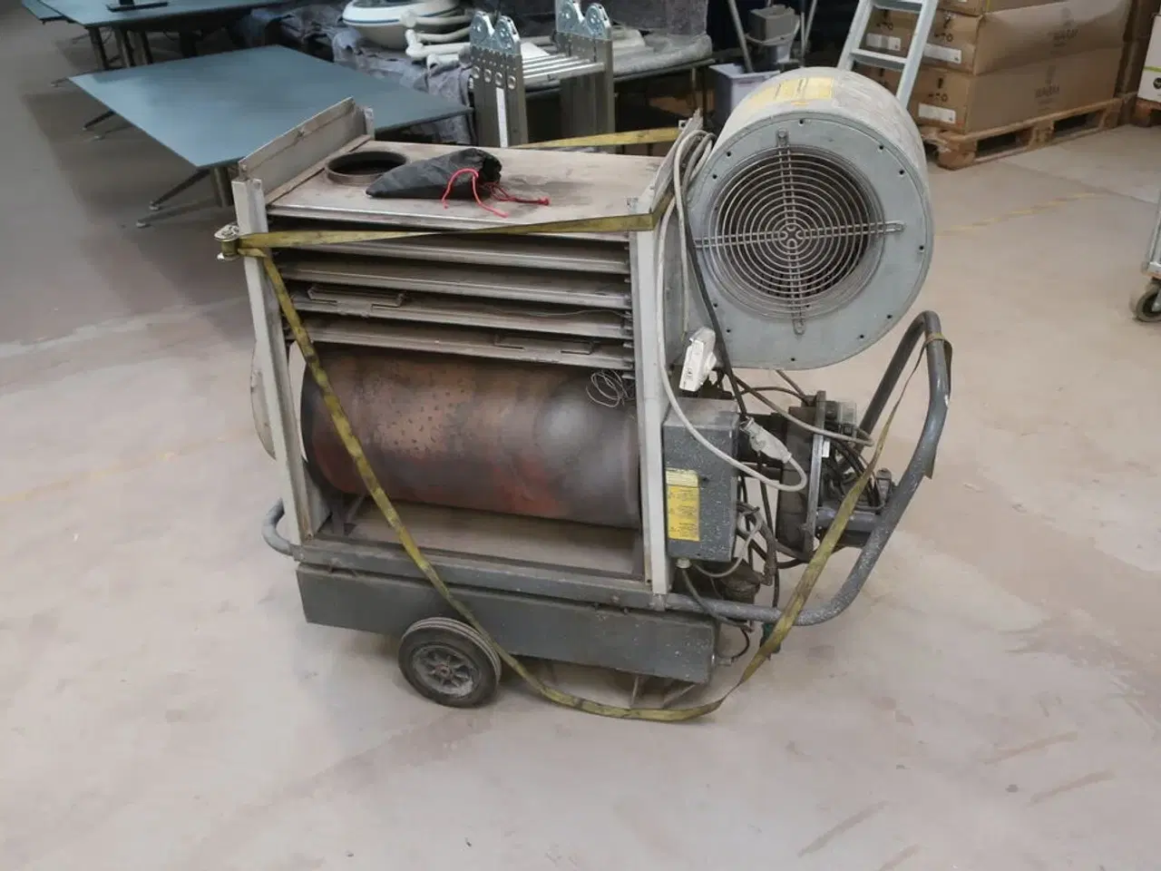 Billede 1 - Infrarød varmeovn KROLL R1-V-WLE-K44