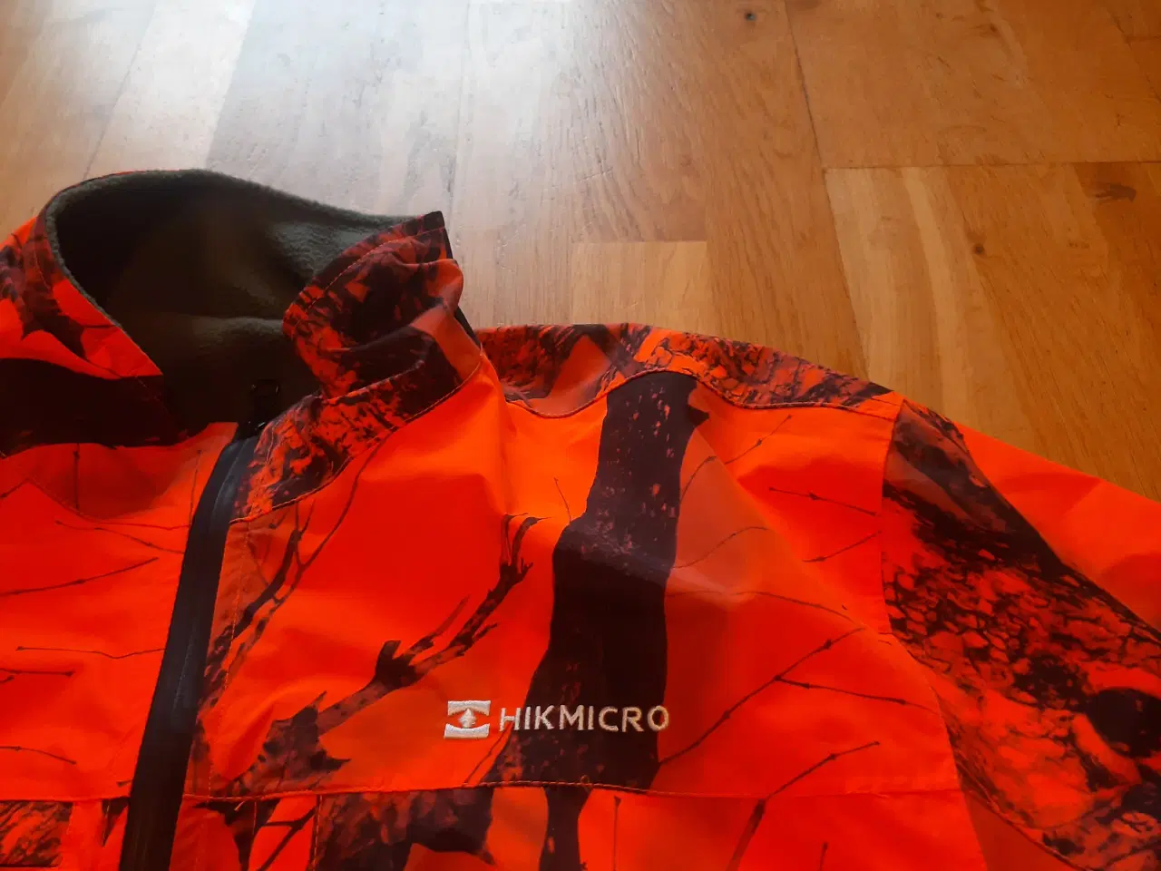 Billede 3 - Vendbar jagtjakke mrk. Hikmicro