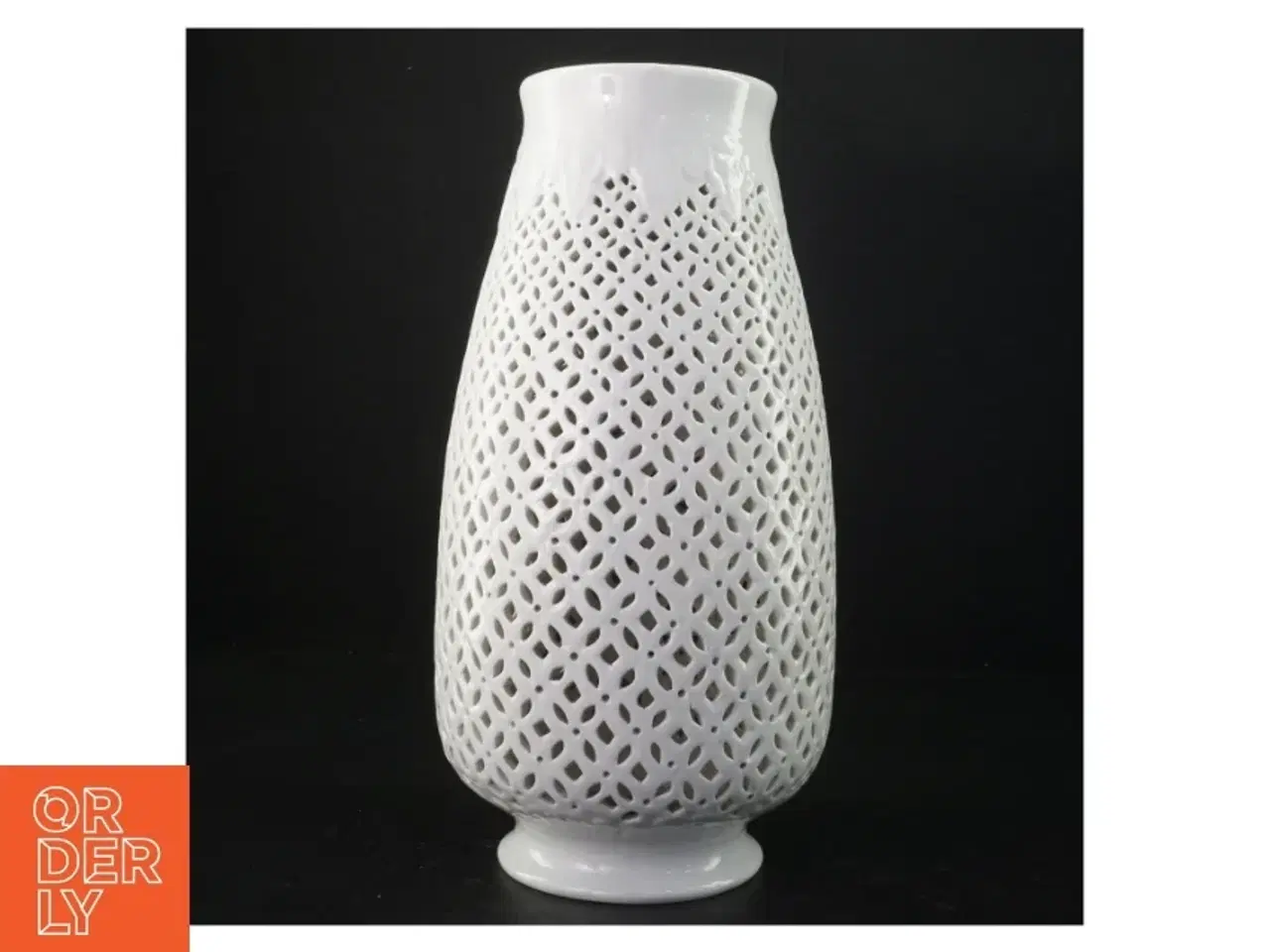 Billede 4 - Hvid Hulmønstret gennembrudt Vase (str. 31 x 15 cm)