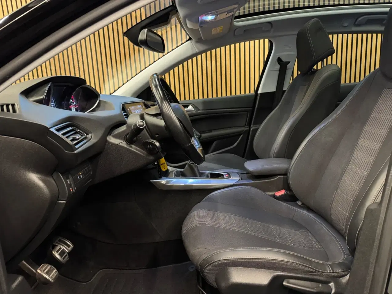 Billede 4 - Peugeot 308 1,2 PureTech 130 Selection Sky SW