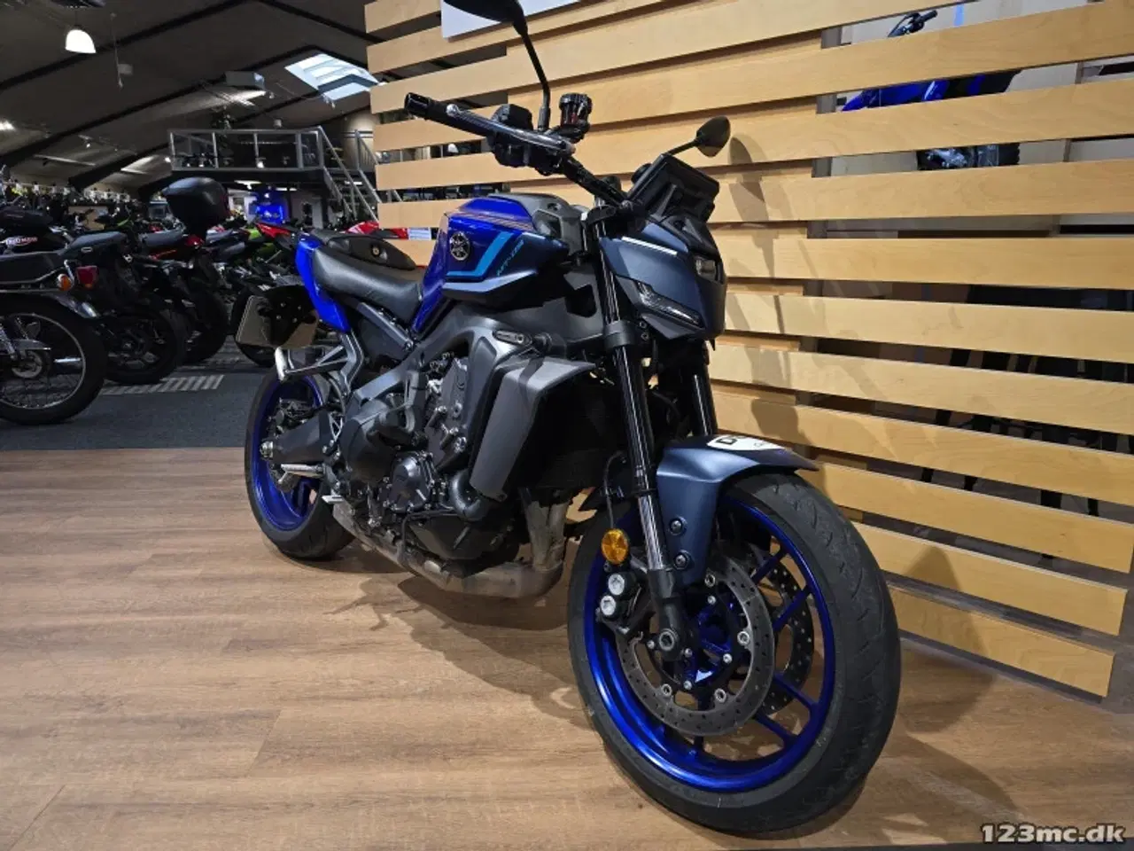 Billede 3 - Yamaha MT-09 Y-AMT DEMO - Inkl. valgfri org. udstyr for 10.000 kr.