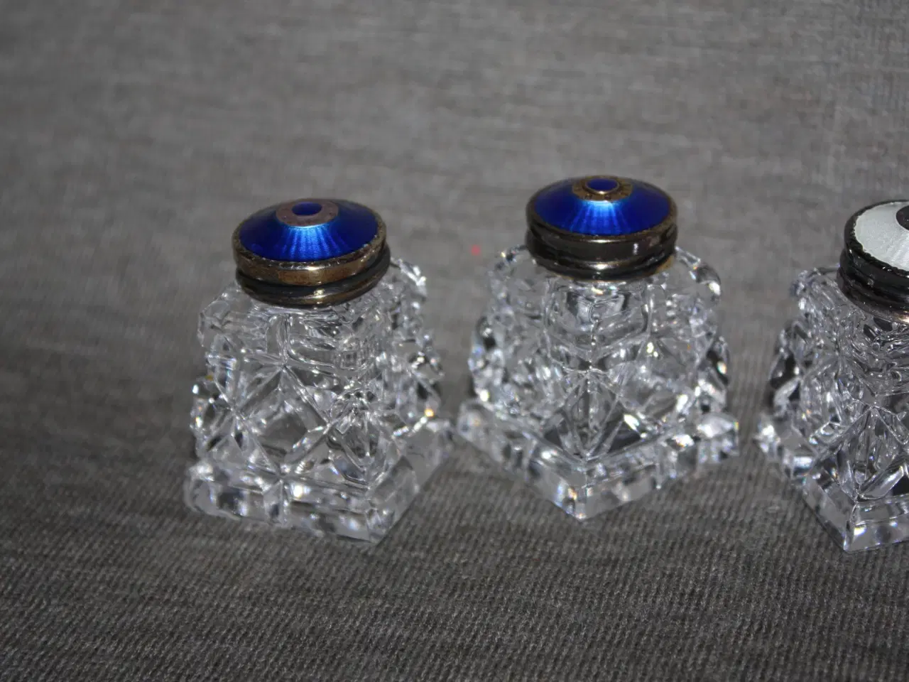 Billede 2 - Salt- og peber sæt med sterling sølv
