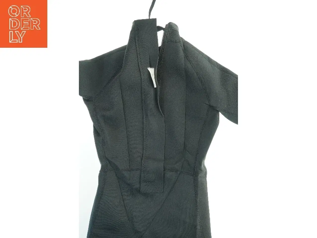 Billede 1 - Sort neopren dragt fra Surftide (str. M )