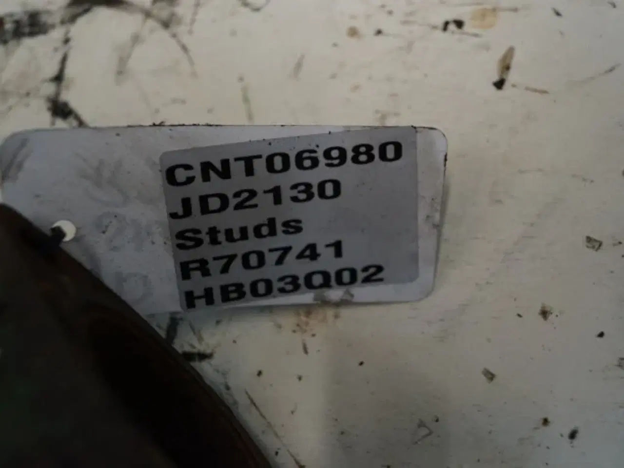 Billede 7 - John Deere 2130 Termostathusrør R70741