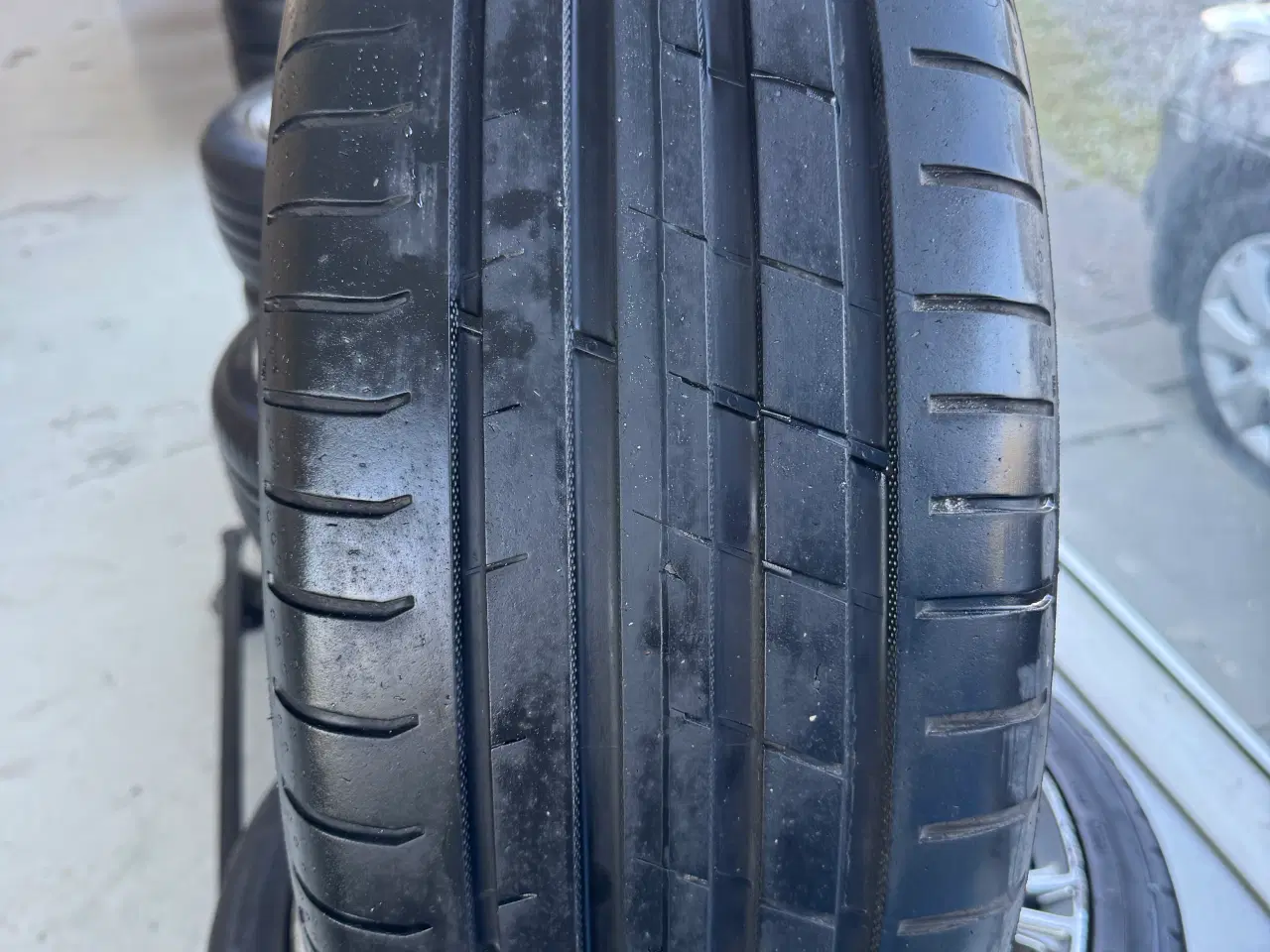 Billede 3 - SommerDæk med Kromfælge til Ford