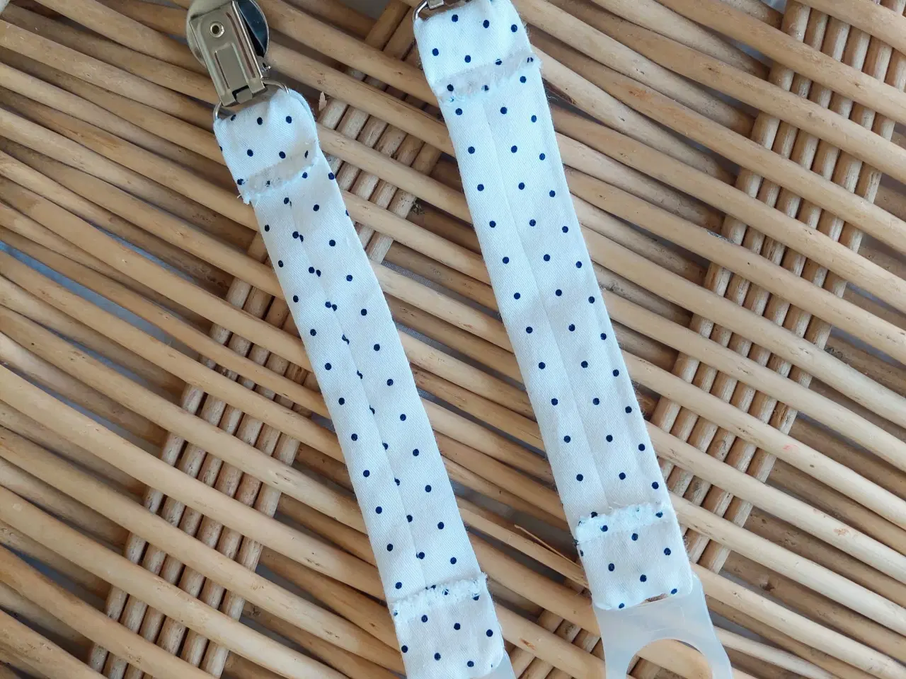 Billede 3 - Hjemmesyede suttesnore🎈