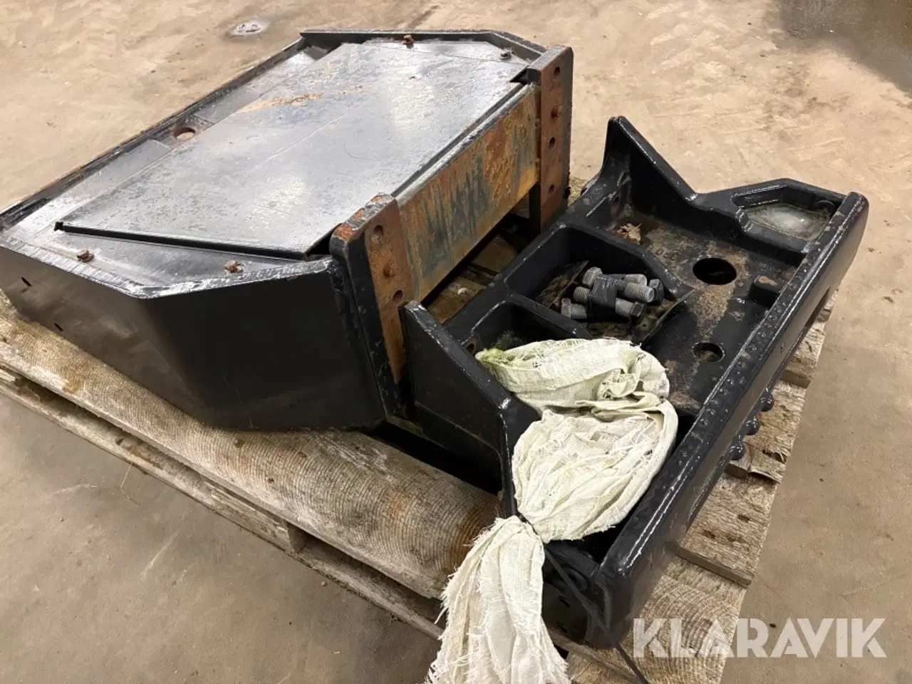 Billede 7 - Basisklods og frontklods - burde passe på valmet