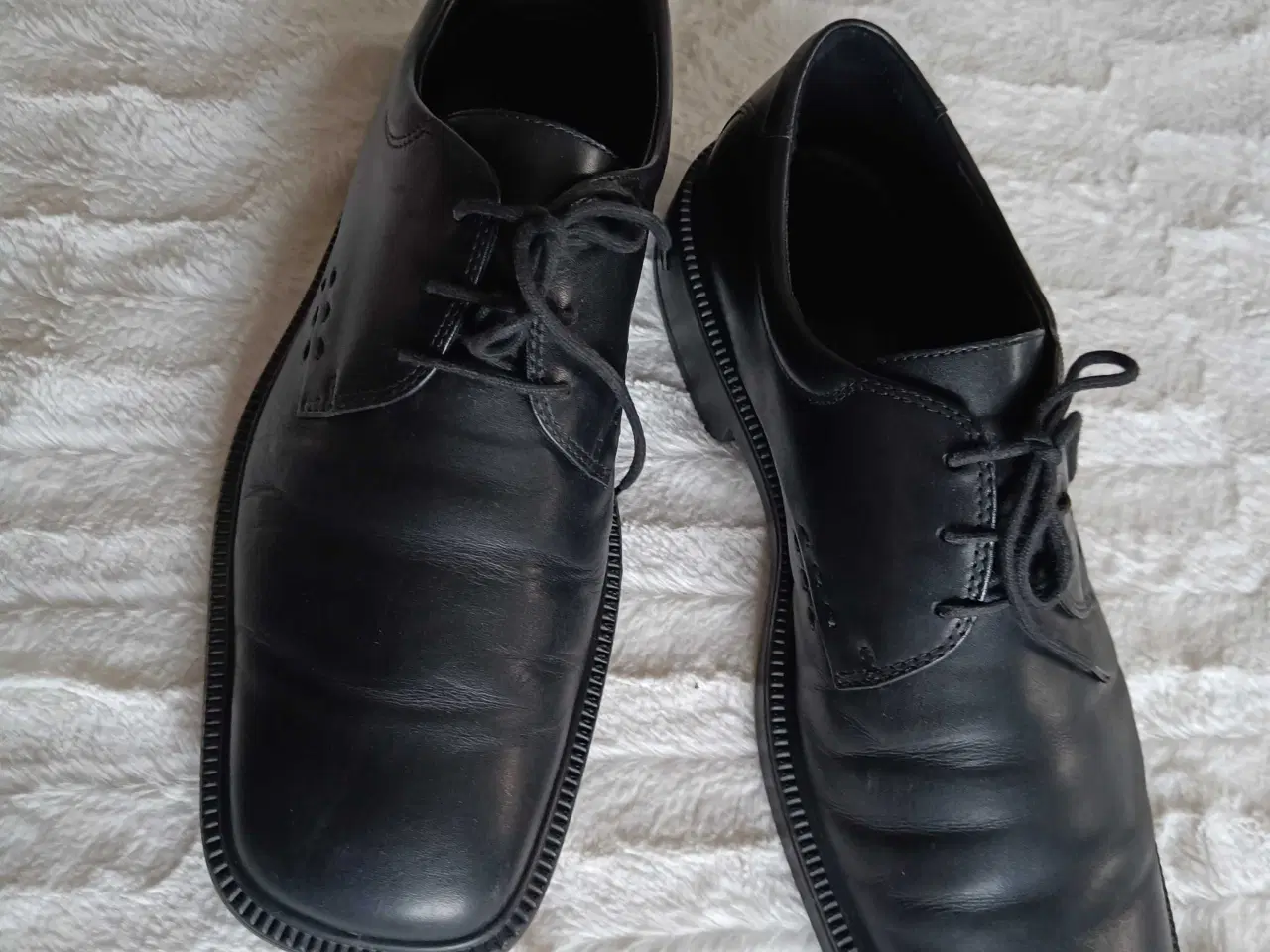 Billede 10 - Ecco sort læder sko 45str