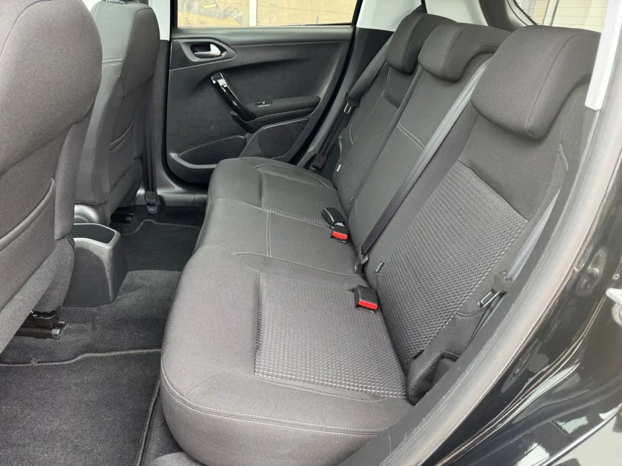 Billede 9 - Peugeot 208 1,2 PureTech 82 Allure Sky