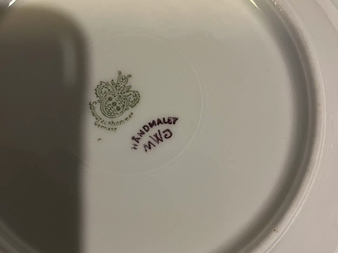 Billede 2 - Fin gammel skål 