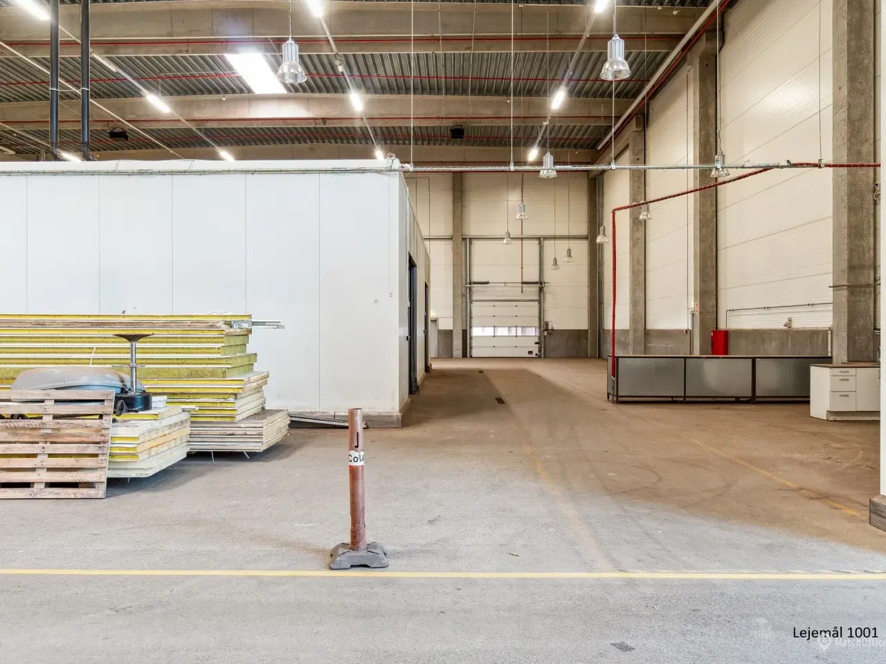 Billede 12 - Logistiklejemål med porte og ramper og en loftshøjde op til 10 meter