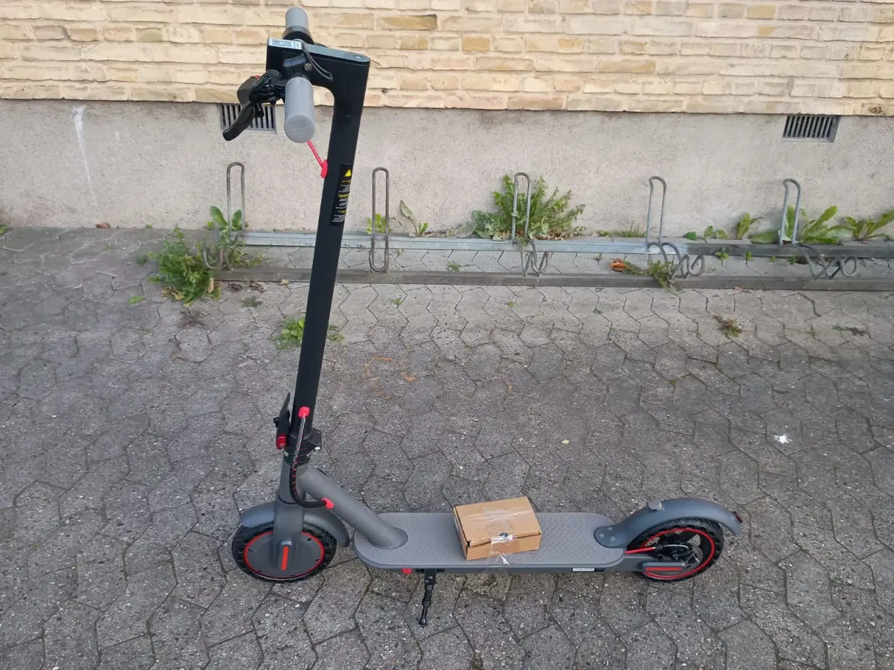 Billede 1 - El-løbehjul, Ny, 3 hastigheder, 30 km,let og prakt