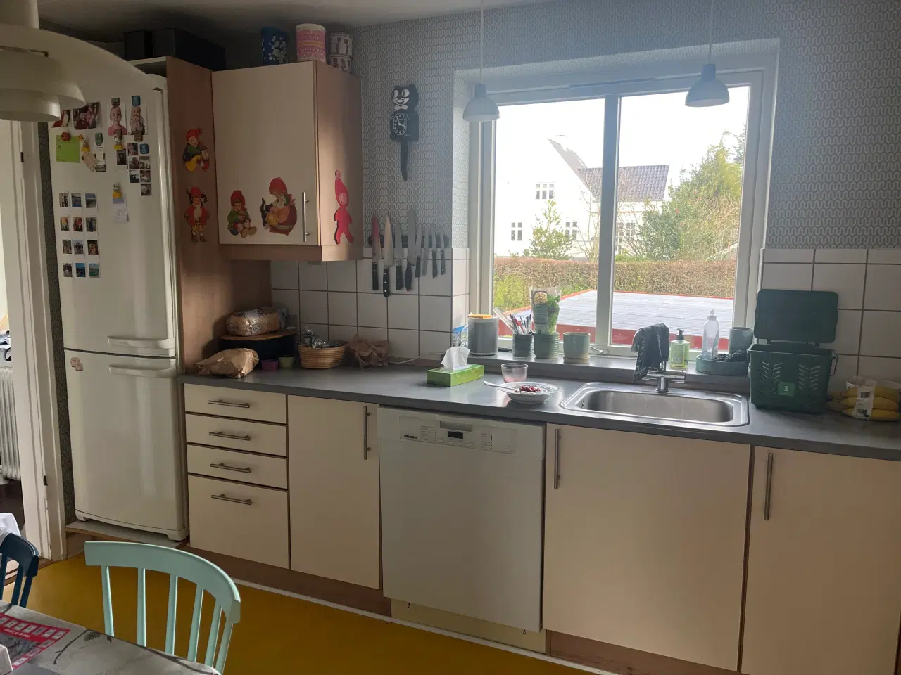 Billede 2 - Køkken gives væk
