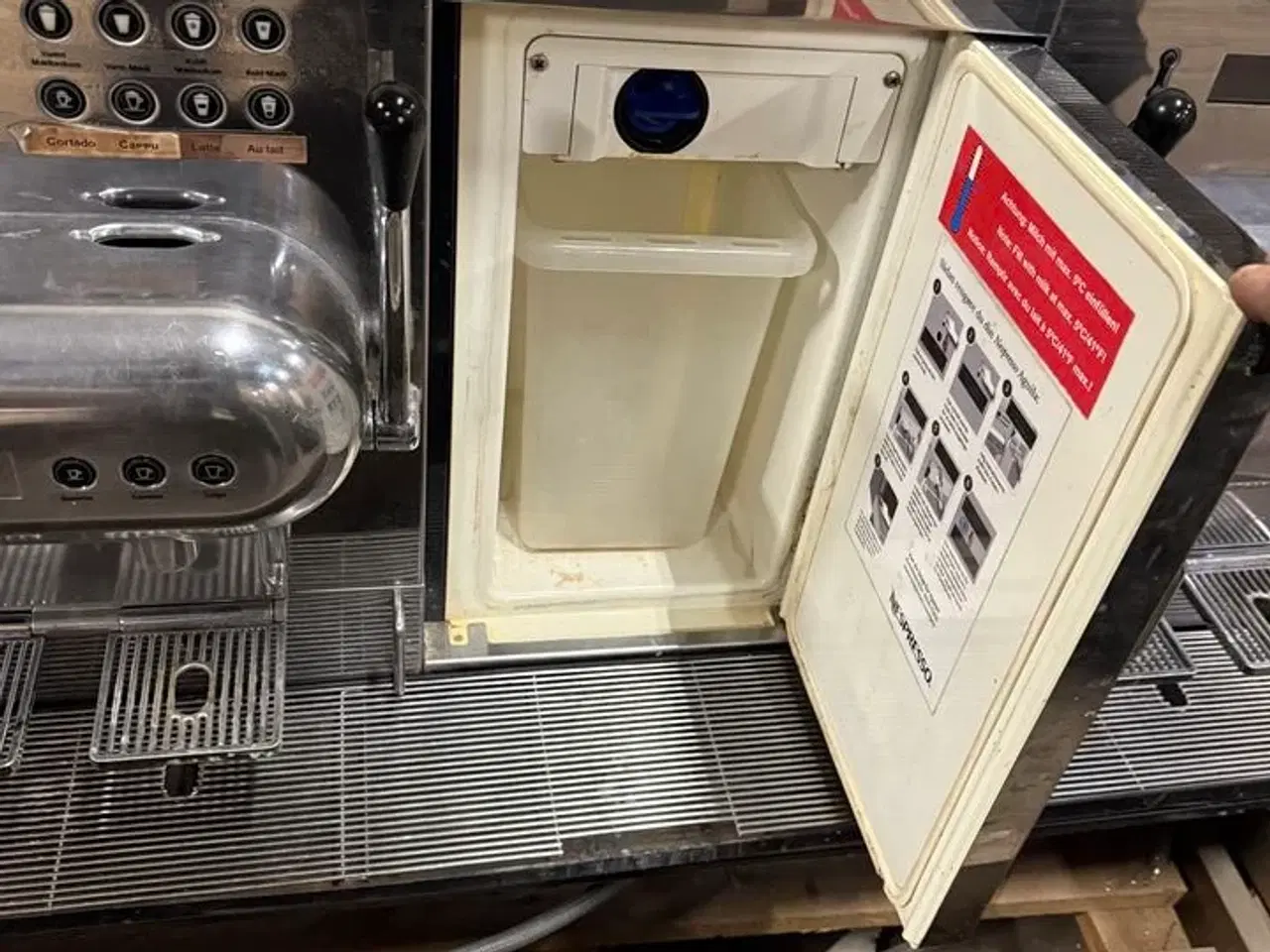 Billede 2 - Nespresso aquila 440 kaffemaskine  (MOMSFRI)