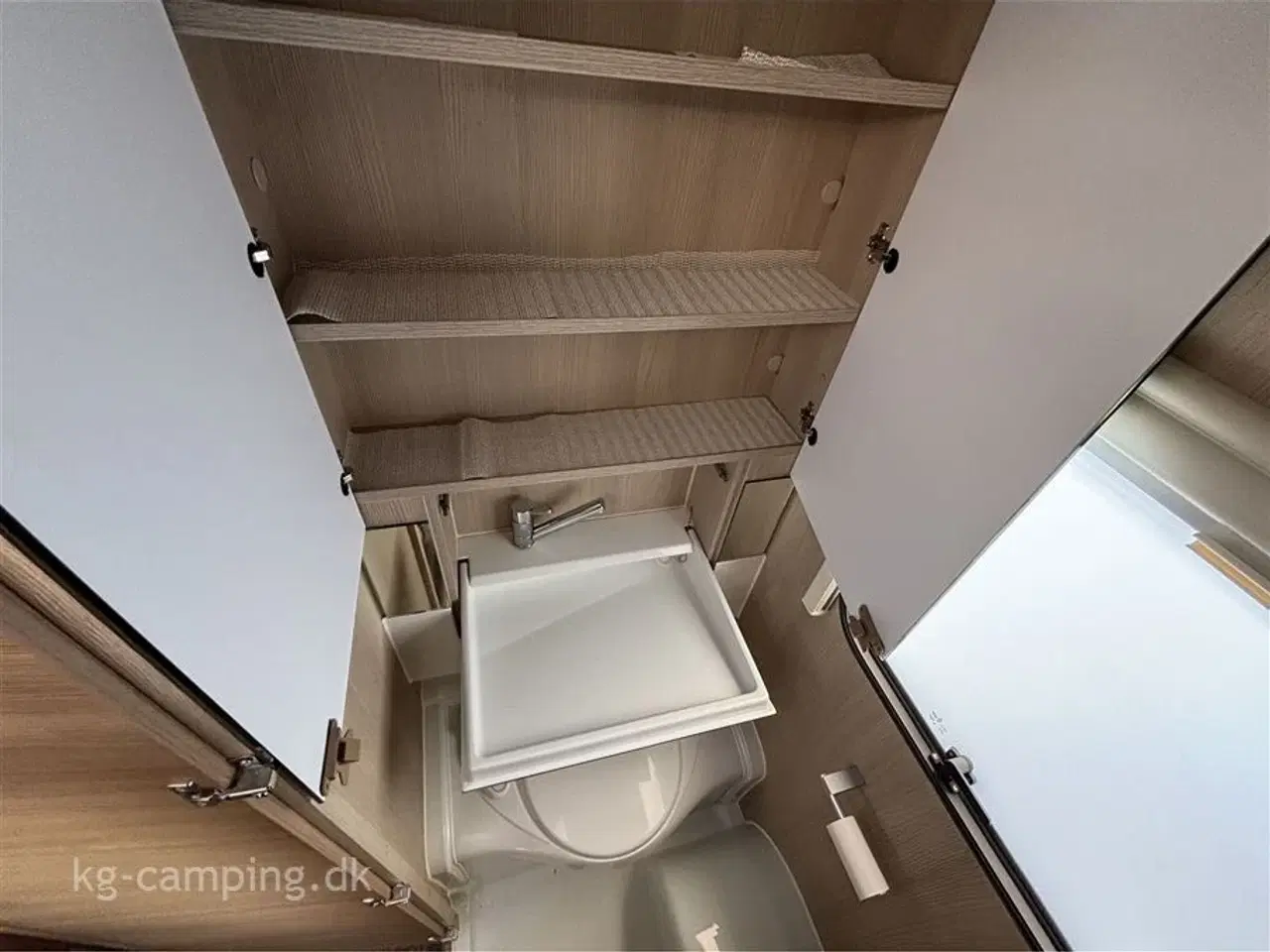 Billede 7 - 2020 - Adria Adora 502 UL Supreme Edition   Enkeltsenge og centralvarme!