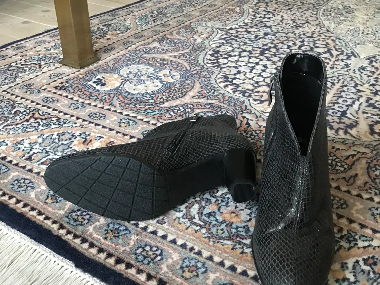 Billede 1 - “ ARA” sko/støvler skind