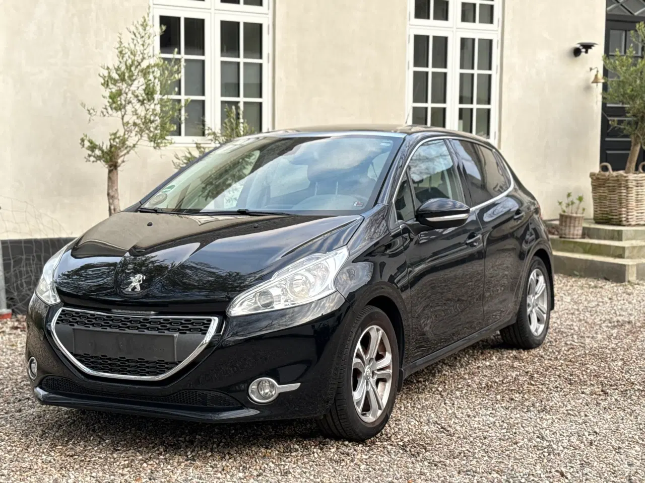 Billede 1 - Peugeot 208 1,2 Allure sky 