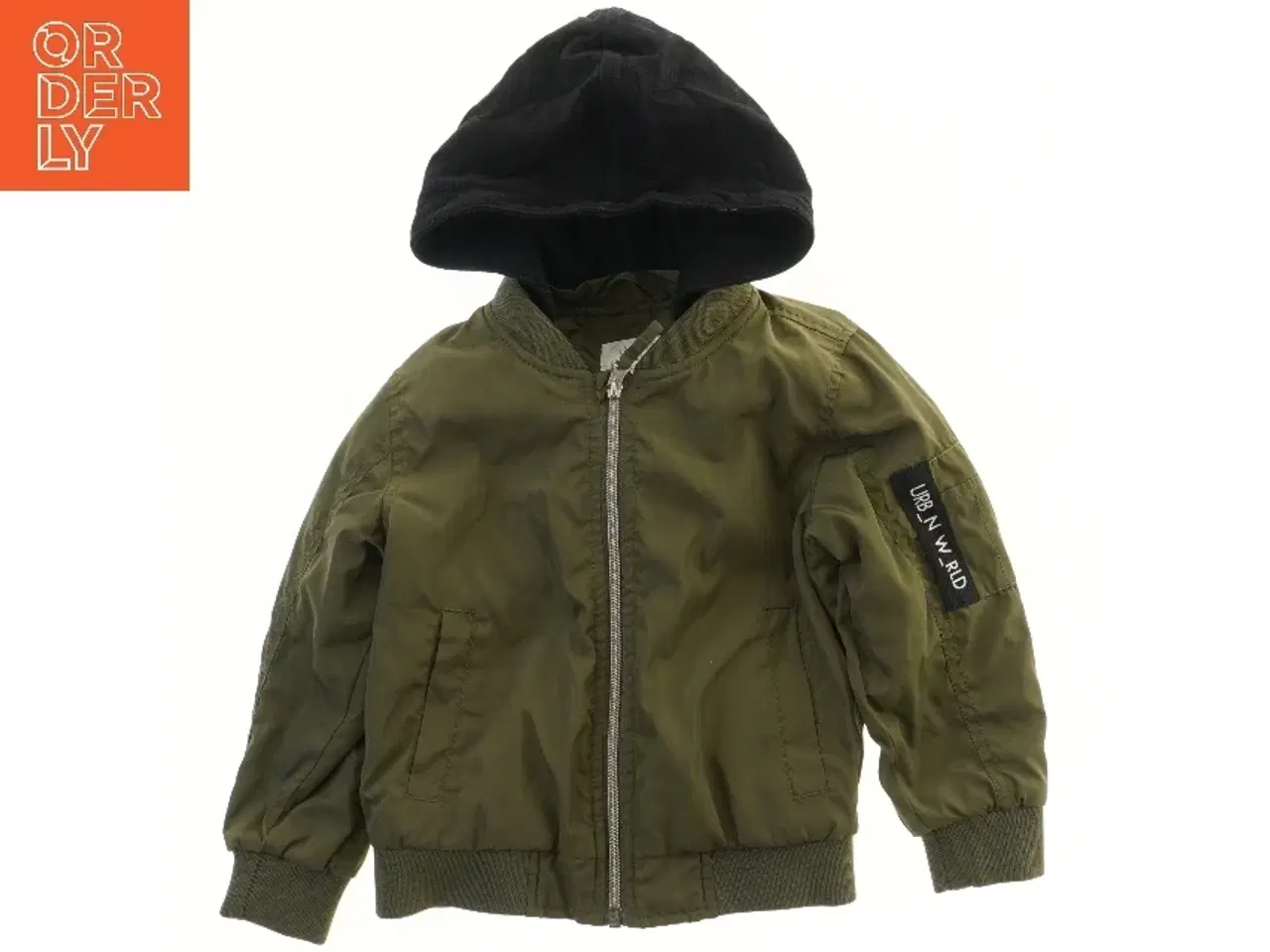 Billede 1 - Bomberjakke med hætte fra Lindex (str. 104)