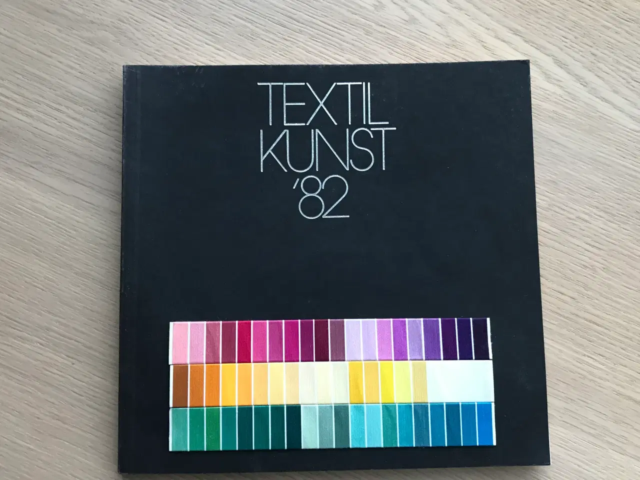 Billede 1 - TEXTILKUNST ´82