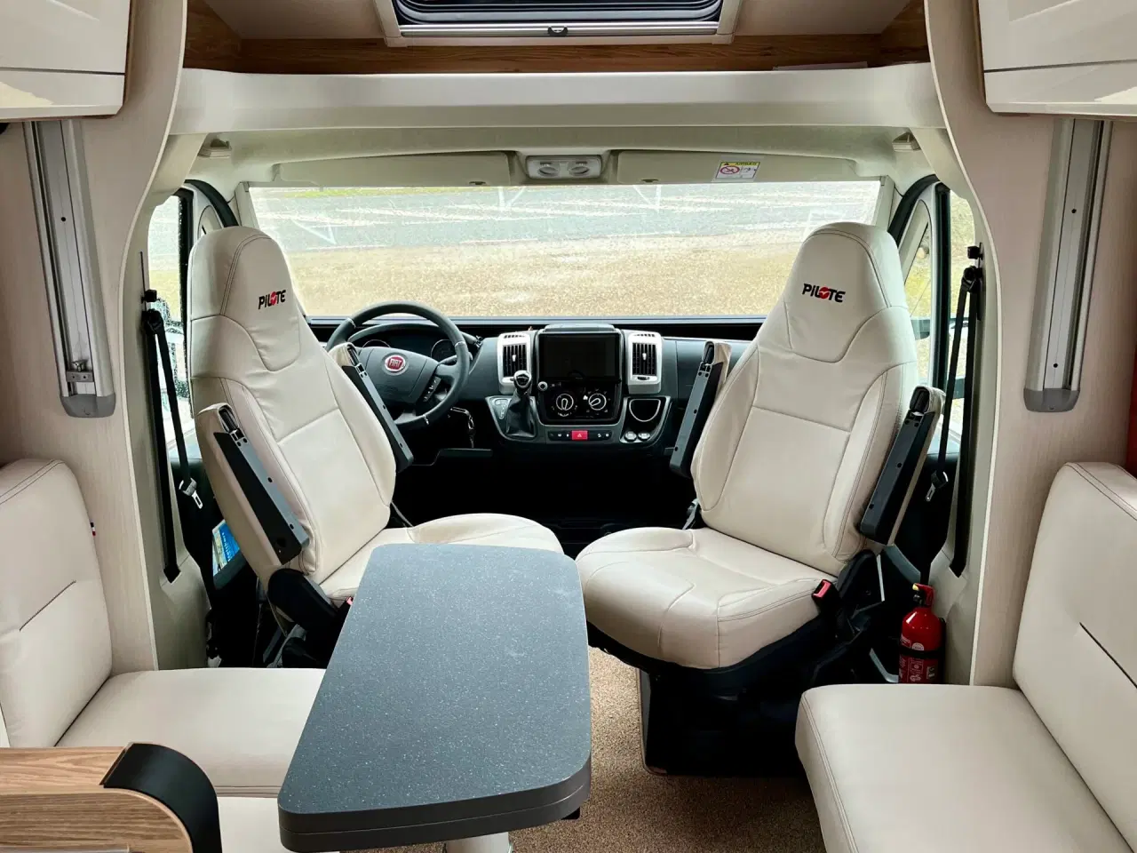 Billede 3 - Autocamper Pilote 2023