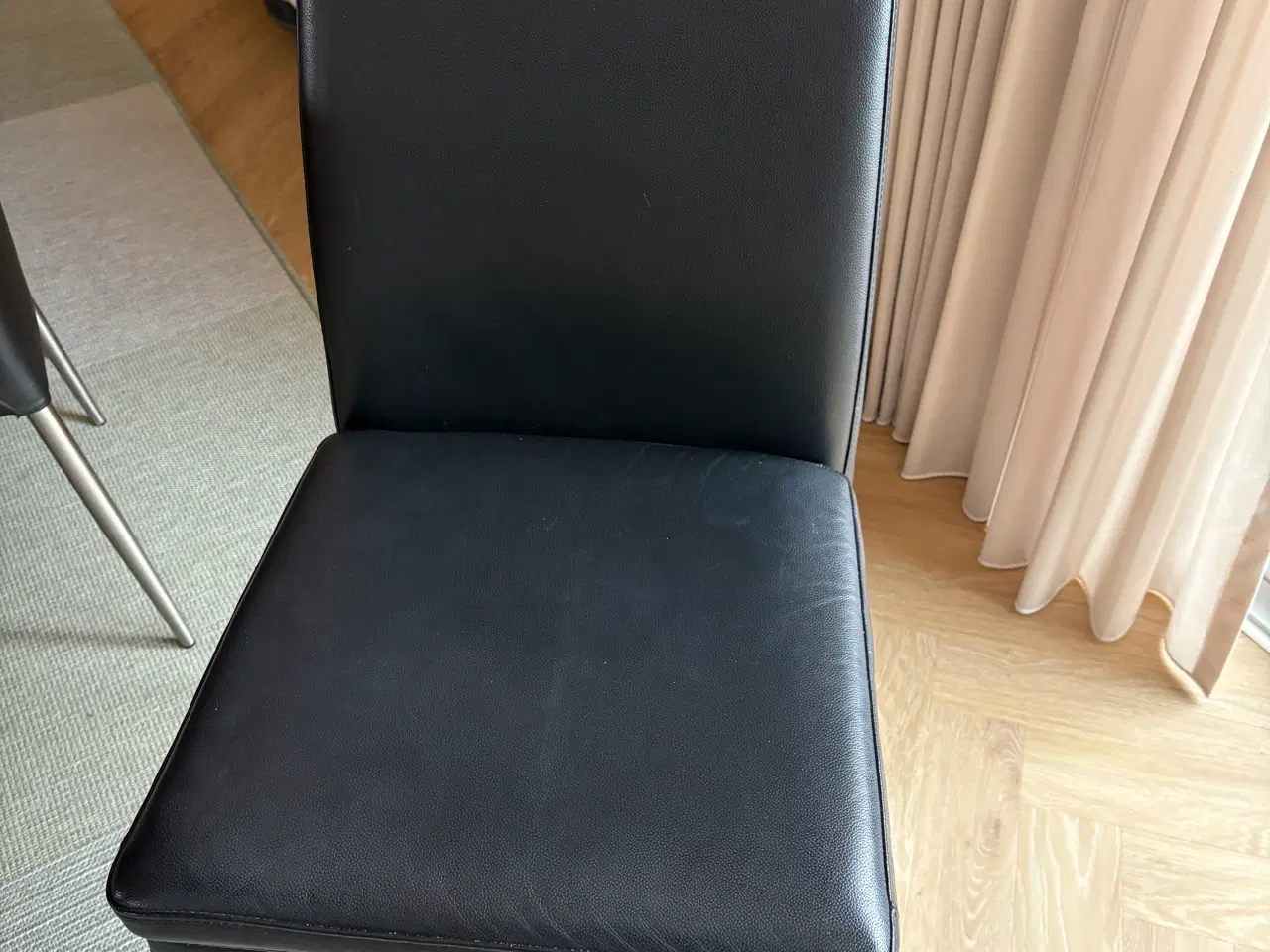 Billede 6 - Spisebord med 8 stole
