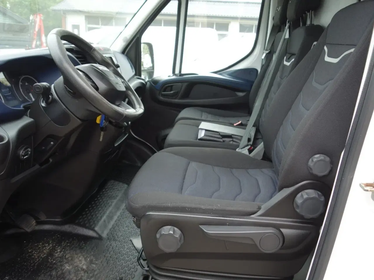 Billede 4 - Iveco Daily 2,3 35S16 12m³ Van AG8