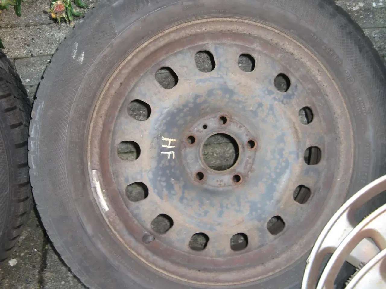 Billede 12 - Vinterhjul, Fælge 5x108 E4med Vinterdæk 205/60 R16