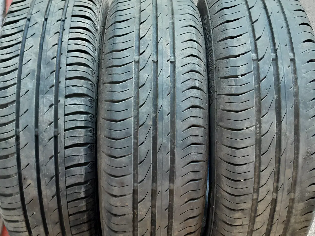 Billede 1 -  Conti PremiumContact 2 155/65R14 restmønster 5/6m